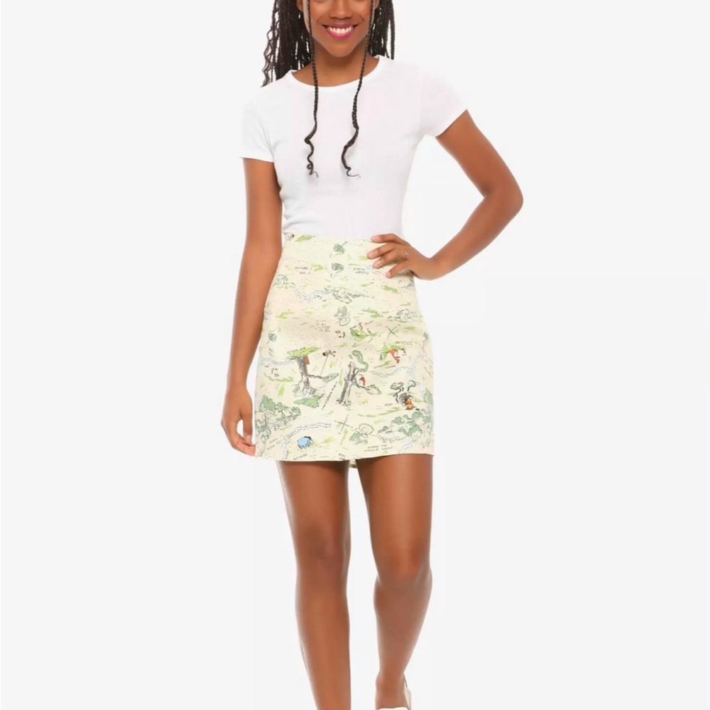 Hot Topic Disney Winnie the Pooh Hundred Acre Wood map skirt